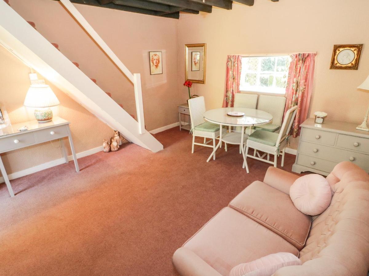 Aber Clwyd Manor Villa Derwen ภายนอก รูปภาพ